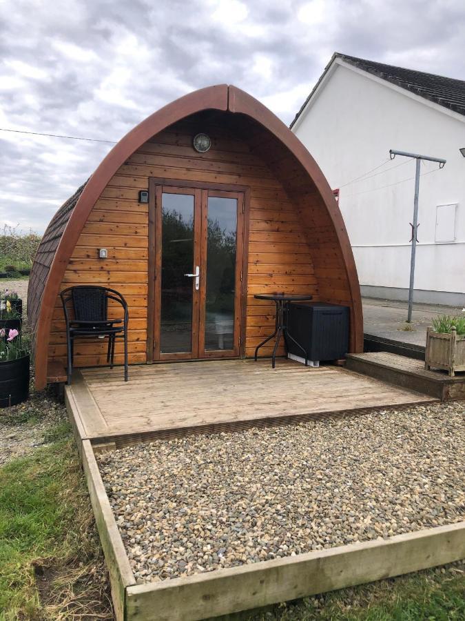 The Rainbow Pod Villa Milltown Malbay Dış mekan fotoğraf